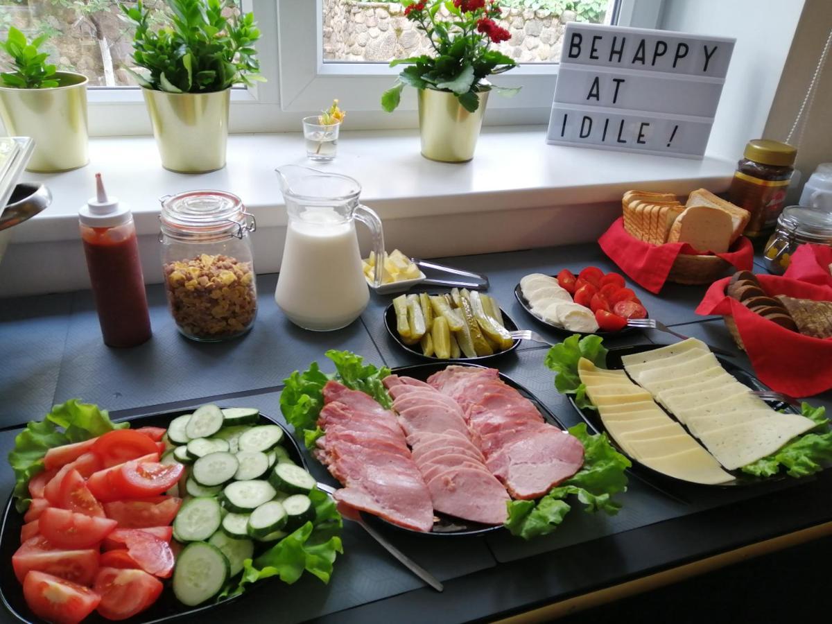 Idile Bed & Breakfast - Visaginas Bagian luar foto