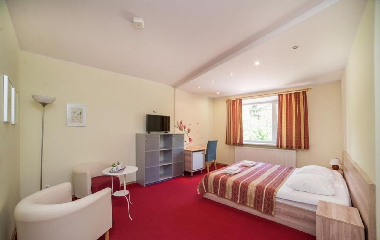 Idile Bed & Breakfast - Visaginas Bagian luar foto