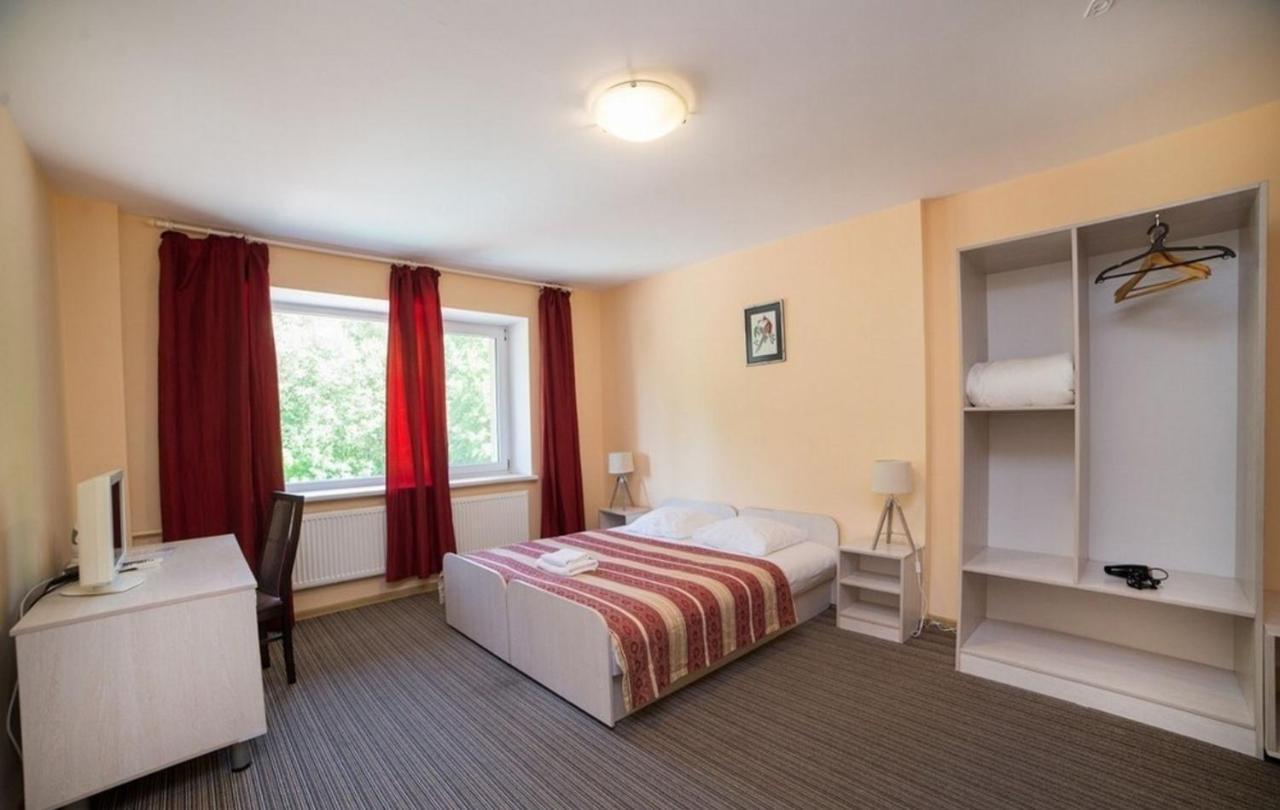Idile Bed & Breakfast - Visaginas Bagian luar foto